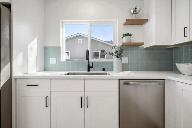 1444 Flores Drive, Pacifica, CA 94044