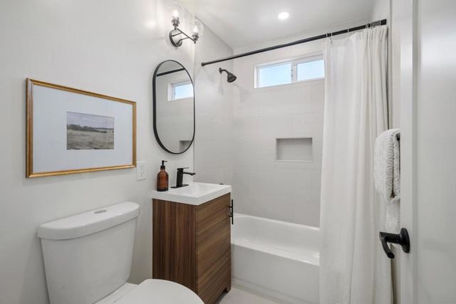 1444 Flores Drive, Pacifica, CA 94044