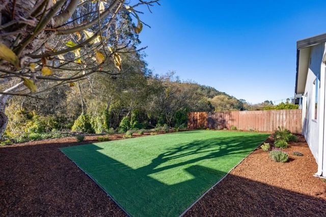 1444 Flores Drive, Pacifica, CA 94044