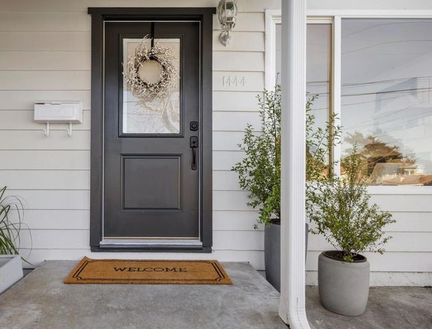 1444 Flores Drive, Pacifica, CA 94044