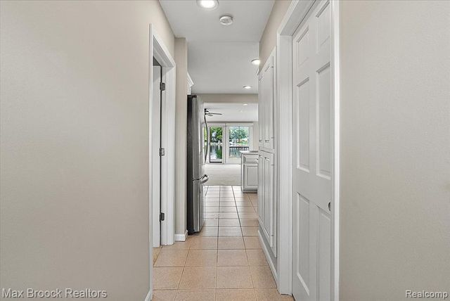 1323 Castlewood Drive, White Lake, MI 48386