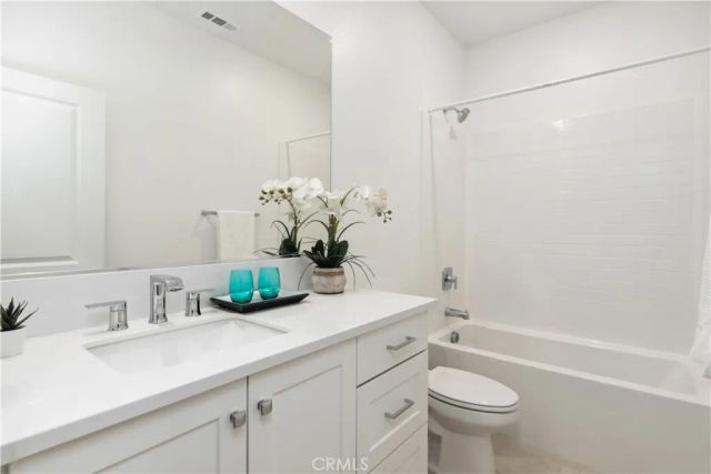 501 Embrook, West Covina, CA 91791