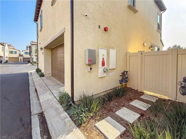 501 Embrook, West Covina, CA 91791