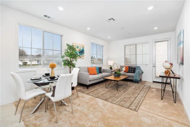 501 Embrook, West Covina, CA 91791