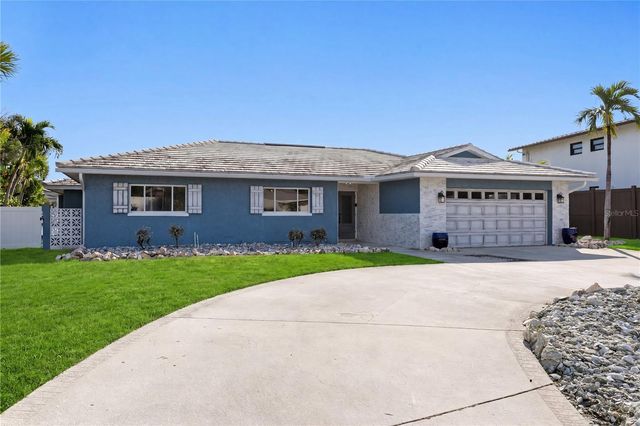 10038 S YACHT CLUB DRIVE, Treasure Island, FL 33706