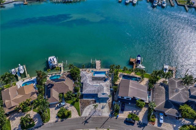 10038 S YACHT CLUB DRIVE, Treasure Island, FL 33706