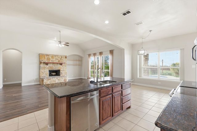 105 Devonshire Drive, Waxahachie, TX 75167