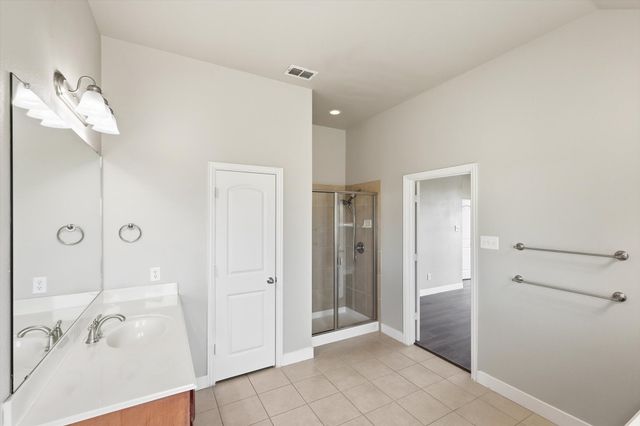 105 Devonshire Drive, Waxahachie, TX 75167