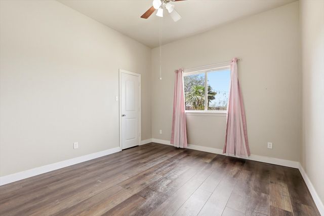 105 Devonshire Drive, Waxahachie, TX 75167