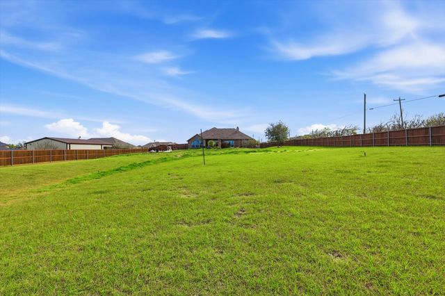 105 Devonshire Drive, Waxahachie, TX 75167