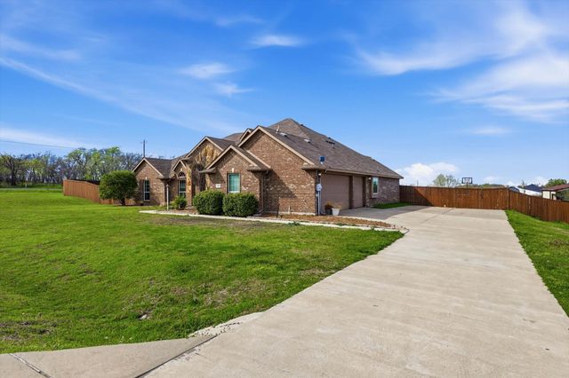 105 Devonshire Drive, Waxahachie, TX 75167