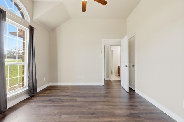 105 Devonshire Drive, Waxahachie, TX 75167