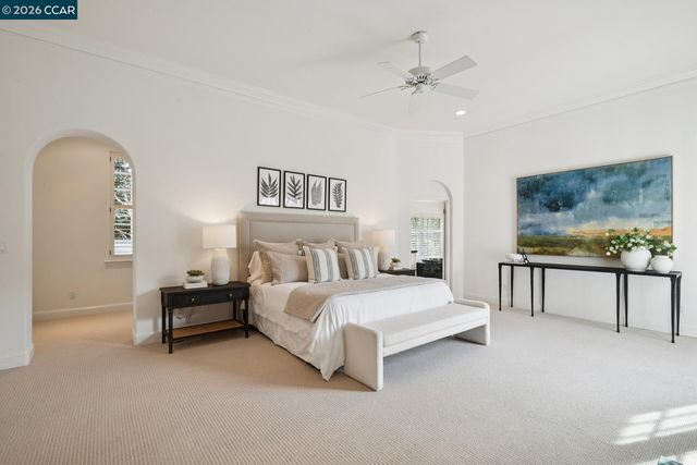 2 Reliez Manor Ct, Lafayette, CA 94549