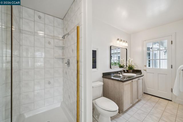 2 Reliez Manor Ct, Lafayette, CA 94549