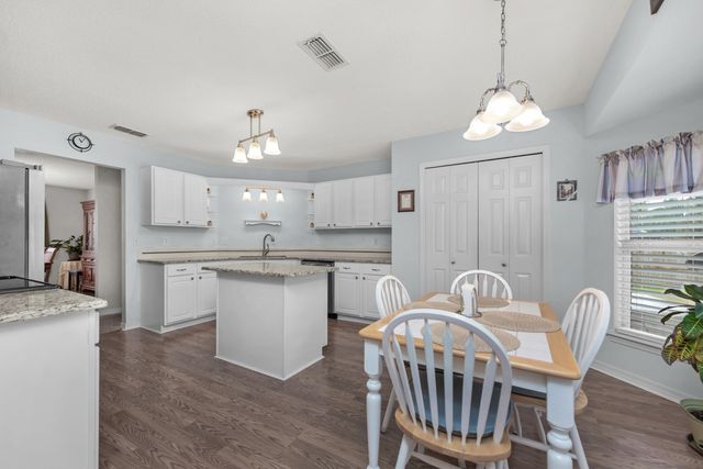 2051 Indigo Drive, Navarre, FL 32566