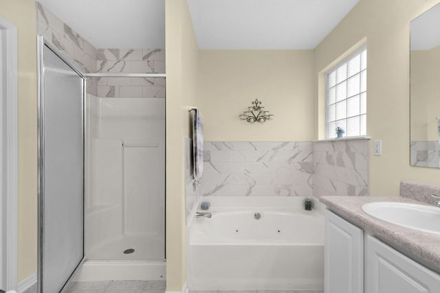 2051 Indigo Drive, Navarre, FL 32566