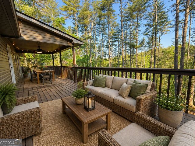 499 Old Deer Path Way, Cleveland, GA 30528