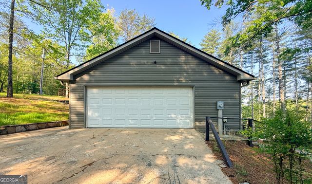 499 Old Deer Path Way, Cleveland, GA 30528