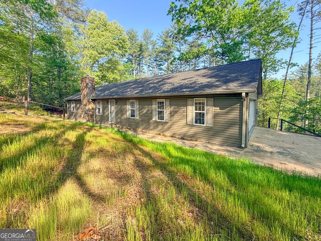 499 Old Deer Path Way, Cleveland, GA 30528