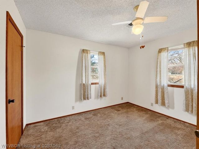 901 Reynolds Avenue, Poteau, OK 74953