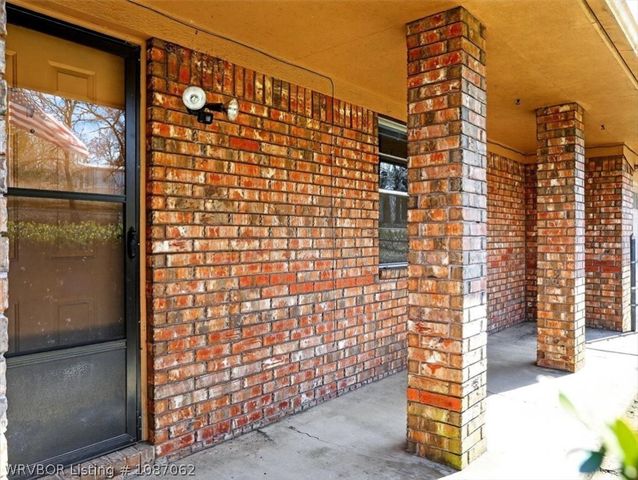 901 Reynolds Avenue, Poteau, OK 74953