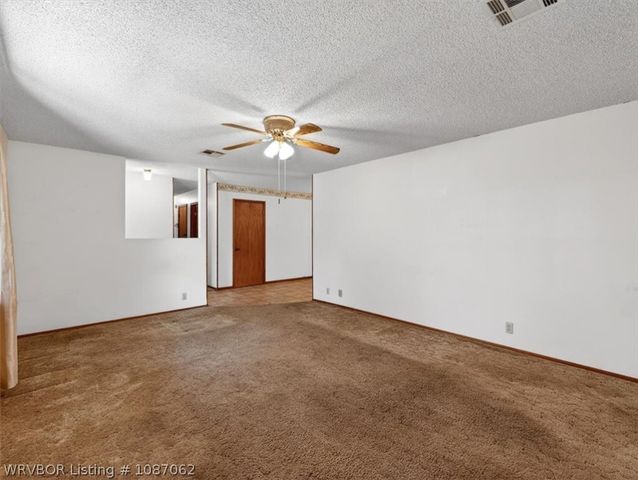 901 Reynolds Avenue, Poteau, OK 74953