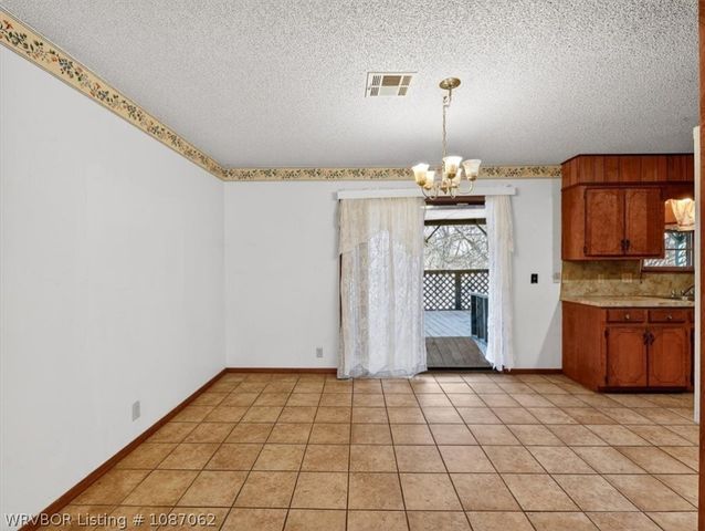 901 Reynolds Avenue, Poteau, OK 74953