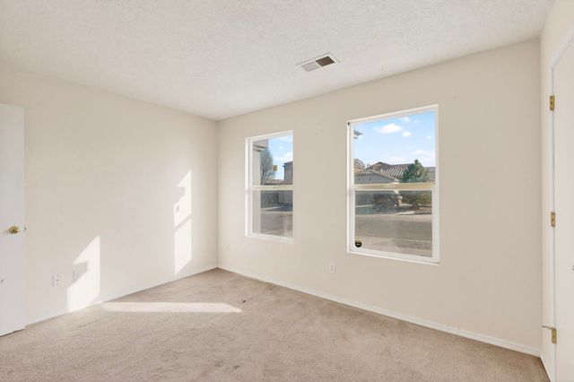 8931 Dakota Ridge Road SW, Albuquerque, NM 87121