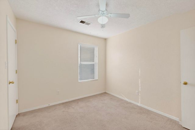 8931 Dakota Ridge Road SW, Albuquerque, NM 87121