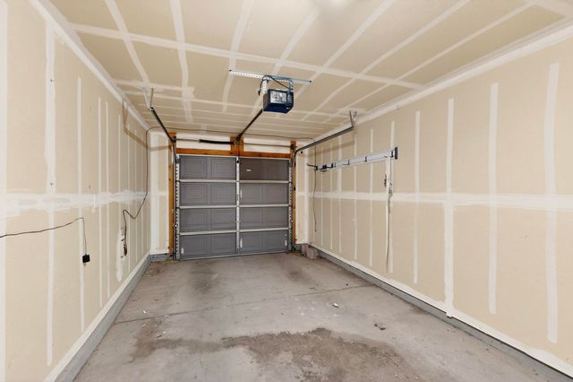 8931 Dakota Ridge Road SW, Albuquerque, NM 87121