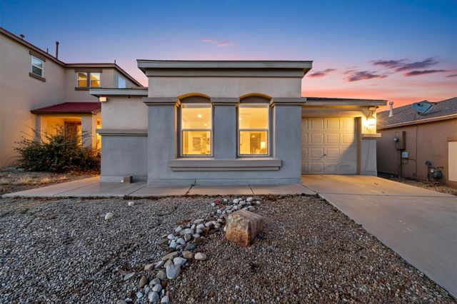 8931 Dakota Ridge Road SW, Albuquerque, NM 87121