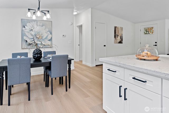 36935 4th Avenue SW, Federal Way, WA 98023