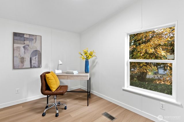 36935 4th Avenue SW, Federal Way, WA 98023