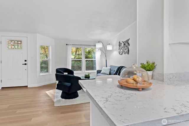 36935 4th Avenue SW, Federal Way, WA 98023