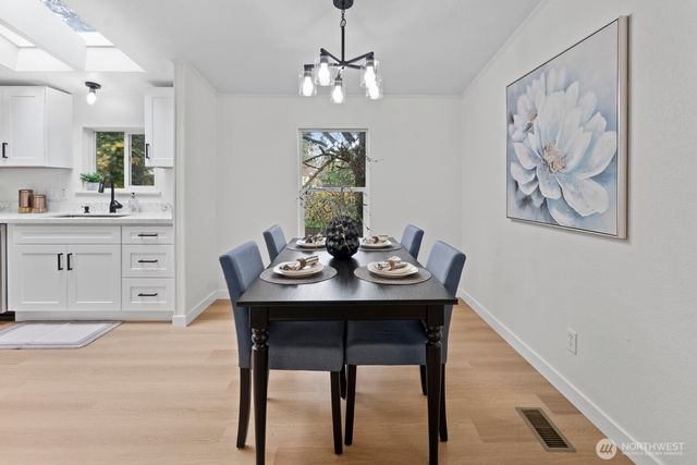 36935 4th Avenue SW, Federal Way, WA 98023