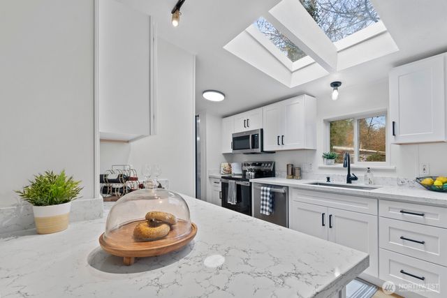 36935 4th Avenue SW, Federal Way, WA 98023