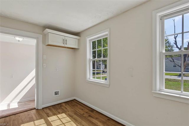 637 74th ST, Newport News, VA 23605