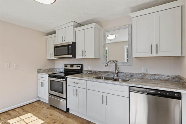 637 74th ST, Newport News, VA 23605