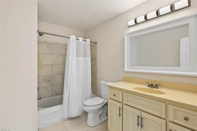 637 74th ST, Newport News, VA 23605