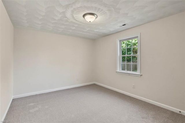 637 74th ST, Newport News, VA 23605