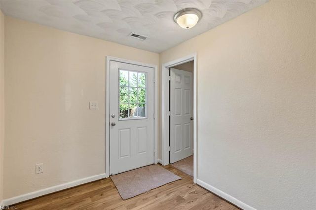 637 74th ST, Newport News, VA 23605