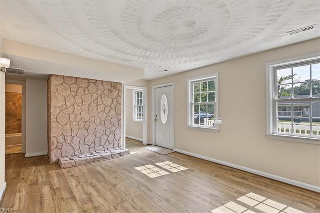 637 74th ST, Newport News, VA 23605