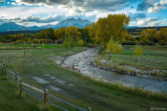 7391 County Road 221, Salida, CO 81201