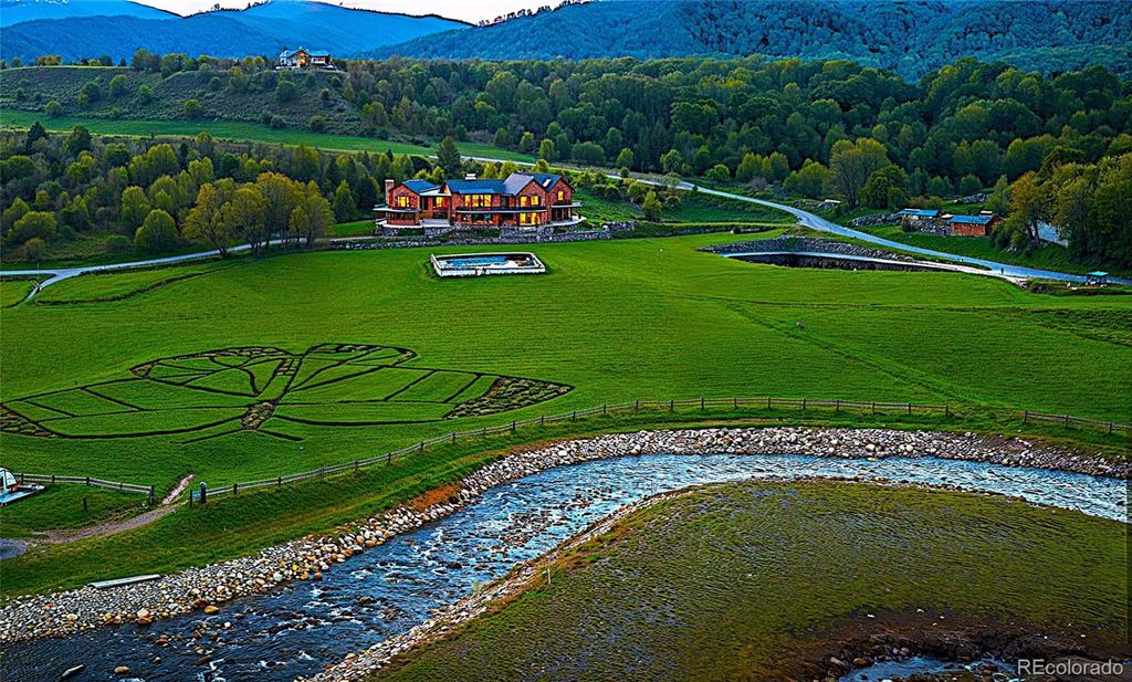 7391 County Road 221, Salida, CO 81201