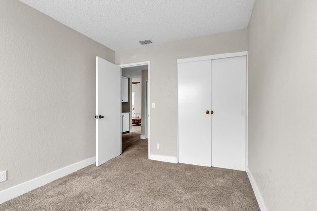 3046 Bridgeford Dr, Sacramento, CA 95833