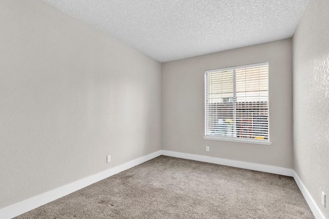 3046 Bridgeford Dr, Sacramento, CA 95833