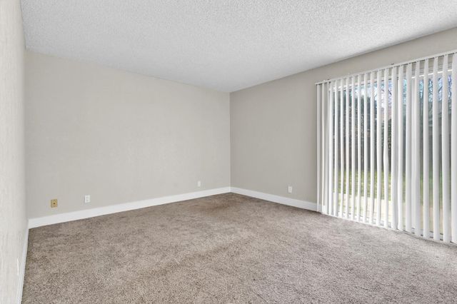 3046 Bridgeford Dr, Sacramento, CA 95833