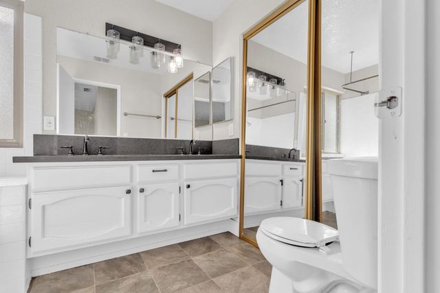 3046 Bridgeford Dr, Sacramento, CA 95833