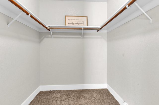 3046 Bridgeford Dr, Sacramento, CA 95833