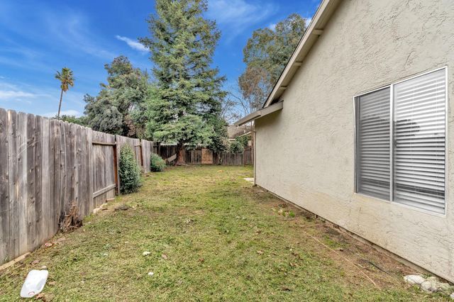 3046 Bridgeford Dr, Sacramento, CA 95833